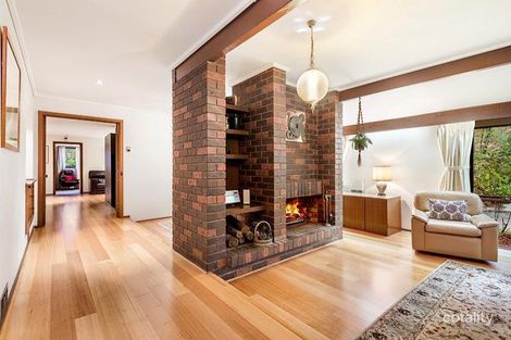 Property photo of 26 Wycliffe Crescent Eltham VIC 3095