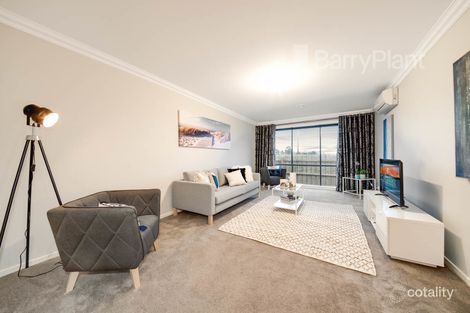 Property photo of 32 Goshawk Drive Pakenham VIC 3810