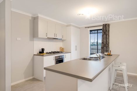 Property photo of 32 Goshawk Drive Pakenham VIC 3810