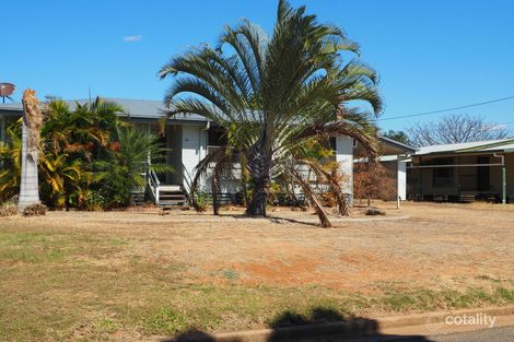 11 Bean St, Blackwater, QLD 4717