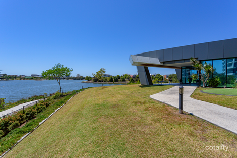 Property photo of 2307/397 Christine Avenue Varsity Lakes QLD 4227