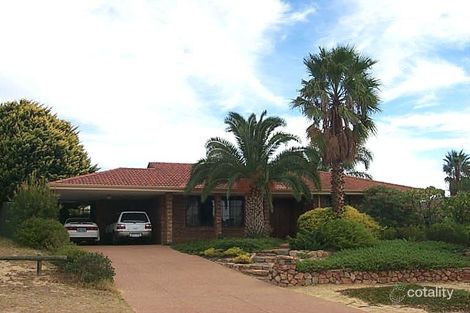 4 Glenorchy Cres, Hamersley, WA 6022