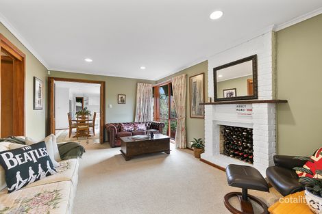 Property photo of 30 Highview Crescent Macleod VIC 3085