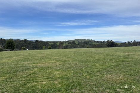 6 Lew Ton Cct, Alexandra, VIC 3714