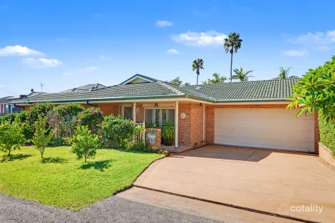 44 Germaine Ave, Bateau Bay, NSW 2261