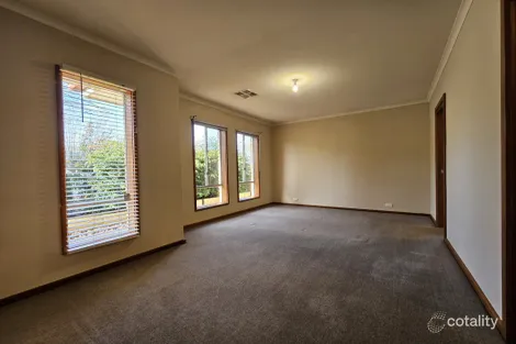 Property photo of 5 McGonigal Drive Willaston SA 5118