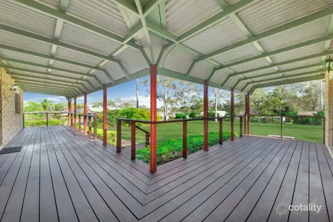 Property photo of 4 Cobalt Crescent Tannum Sands QLD 4680