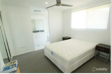 Property photo of 6 Hoddinott Close Tannum Sands QLD 4680