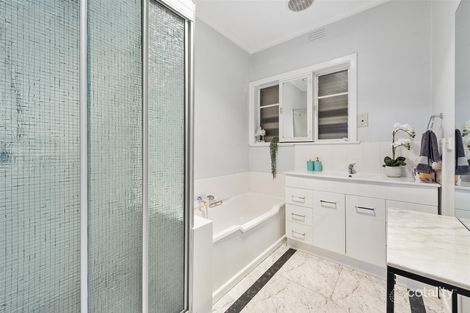 Property photo of 12 Leonard Avenue St Albans VIC 3021