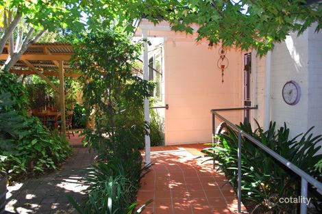 Property photo of 62 Lake View Road Kilaben Bay NSW 2283