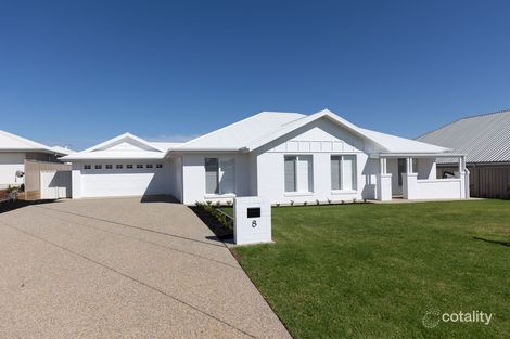 Property photo of 8 Mitta Mitta Place Gobbagombalin NSW 2650