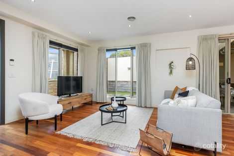 Property photo of 35 Hillcrest Drive Westmeadows VIC 3049