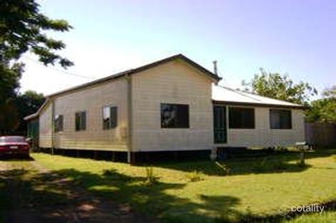 18 Downing St, Malanda, QLD 4885