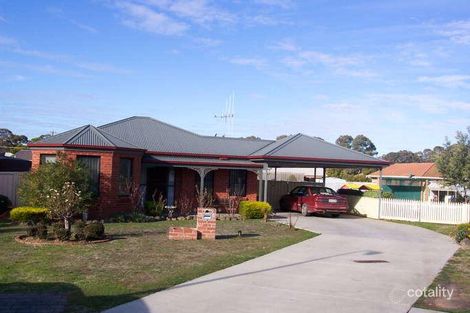 9 Rowles Dr, Maryborough, VIC 3465