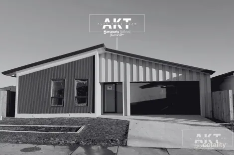 Property photo of 75 Liverpool Circuit Yarrabilba QLD 4207