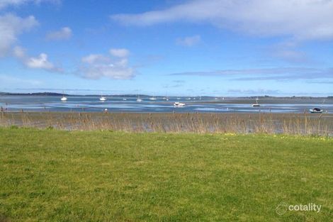 Property photo of 14 Snapper Court Rhyll VIC 3923