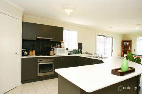 Property photo of 14 Dryandra Place Cranbourne VIC 3977