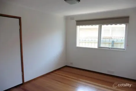 Property photo of 2 Roseland Crescent Hoppers Crossing VIC 3029