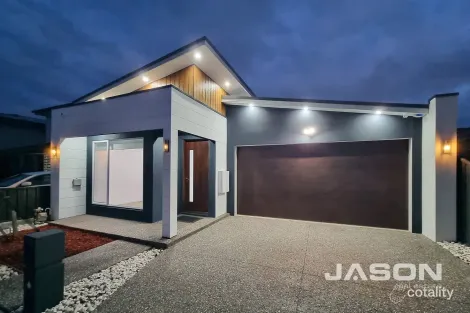 Property photo of 7 Regalla Drive Greenvale VIC 3059