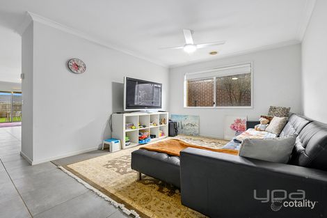 Property photo of 1 Hilda Drive Brookfield VIC 3338