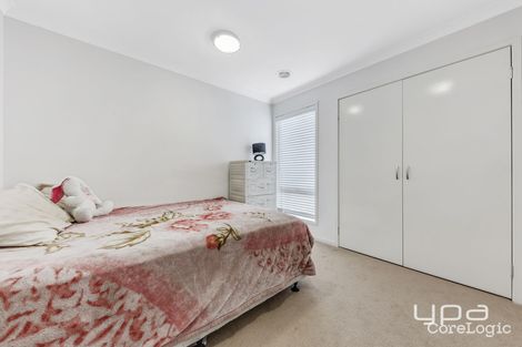 Property photo of 4 Jolimont Road Point Cook VIC 3030