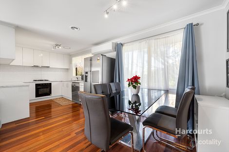 3 Bass Pl, Endeavour Hills, VIC 3802