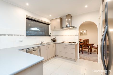Property photo of 5 Showjump Crescent Endeavour Hills VIC 3802