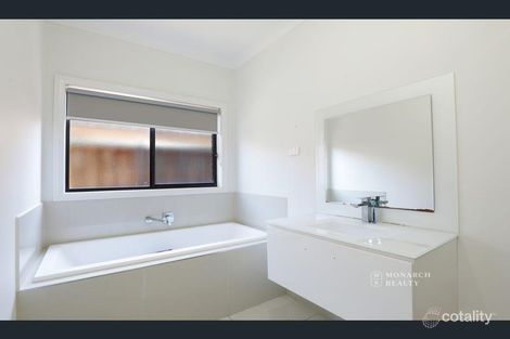 Property photo of 85 Grassbird Drive Point Cook VIC 3030