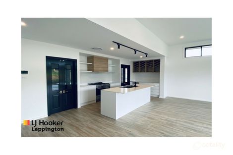 11 Gray St, Leppington, NSW 2179