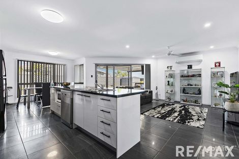 Property photo of 49 Spring Way Nikenbah QLD 4655