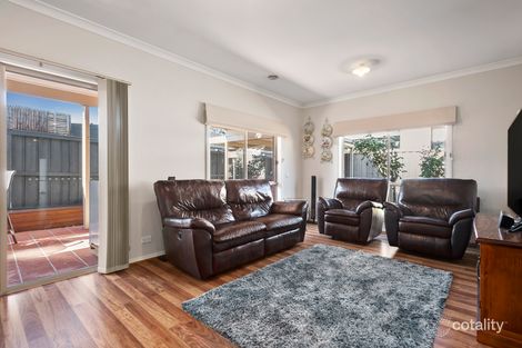 Property photo of 10 Bower Way Doreen VIC 3754