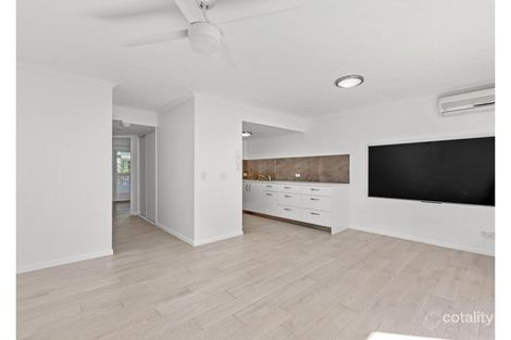 Property photo of 4/199 Surf Parade Surfers Paradise QLD 4217