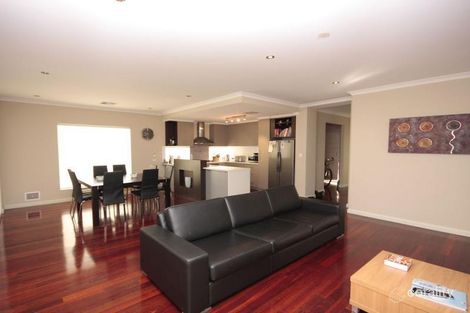 2a Hillary St, Willagee, WA 6156