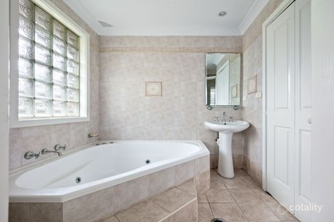 Property photo of 9 Sharpe Place Camden South NSW 2570