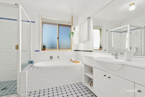 Property photo of 22 Diamantina Circuit Albion Park NSW 2527