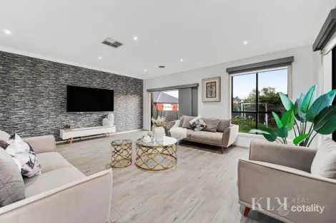 Property photo of 27 Corringa Way Craigieburn VIC 3064