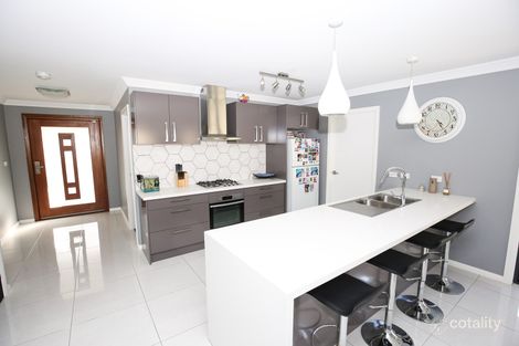 Property photo of 4 Byrne Close Kelso NSW 2795