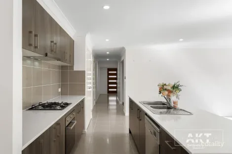 Property photo of 9 Aurora Lane Yarrabilba QLD 4207