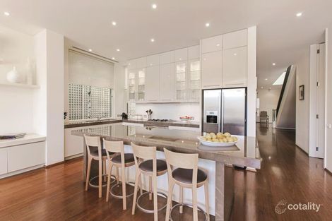 Property photo of 17 Merriwee Crescent Toorak VIC 3142