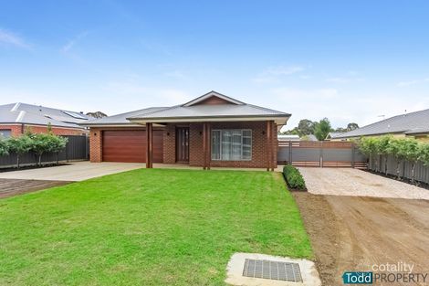 Property photo of 10 Boomerang Place Heathcote VIC 3523