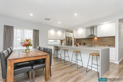 Property photo of 10 Boomerang Place Heathcote VIC 3523