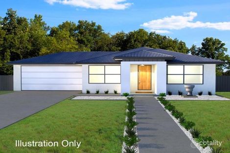 32 Samson Ave, Estella, NSW 2650