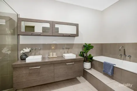 Property photo of 7 Kahana Avenue Burdell QLD 4818