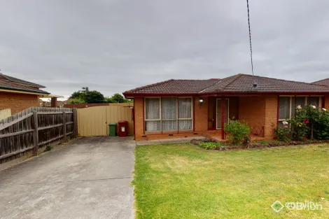 5 TINKS RD, NARRE WARREN, VIC 3805