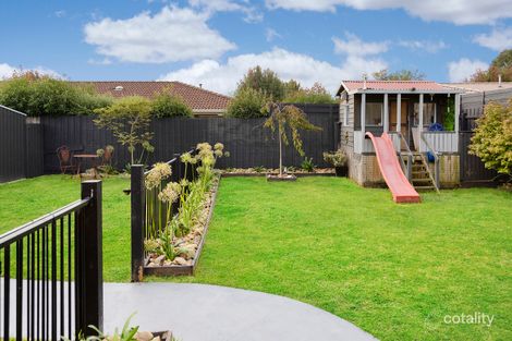 Property photo of 52 Waltham Drive Mornington VIC 3931