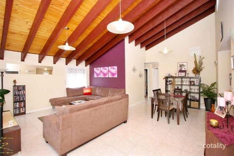 Property photo of 2/13 Rathcown Road Reservoir VIC 3073