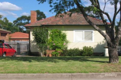 18 Harcourt Ave, East Hills, NSW 2213