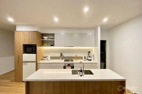 Property photo of 2/468-470 Whitehorse Road Surrey Hills VIC 3127