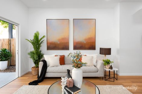 Property photo of 45A Wooloowin Avenue Wooloowin QLD 4030