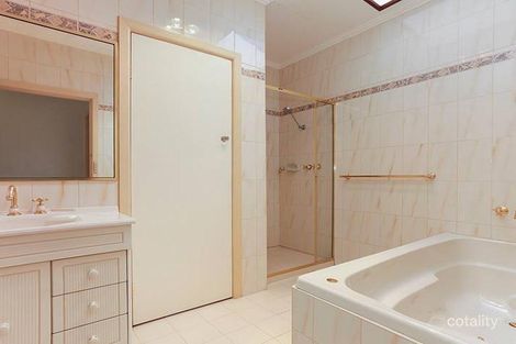 Property photo of 22 Richards Avenue Watsonia VIC 3087
